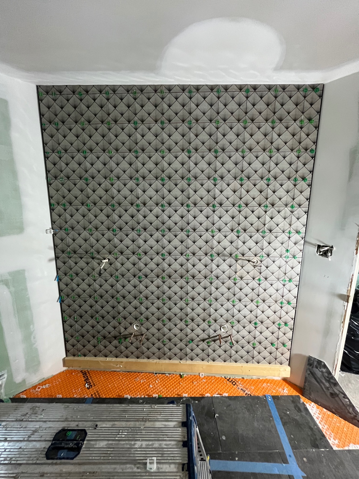 Art-deco fan tile accent wall