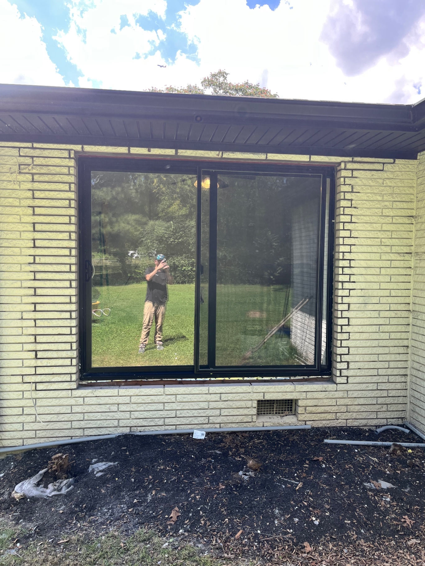 Black-frame slider window install